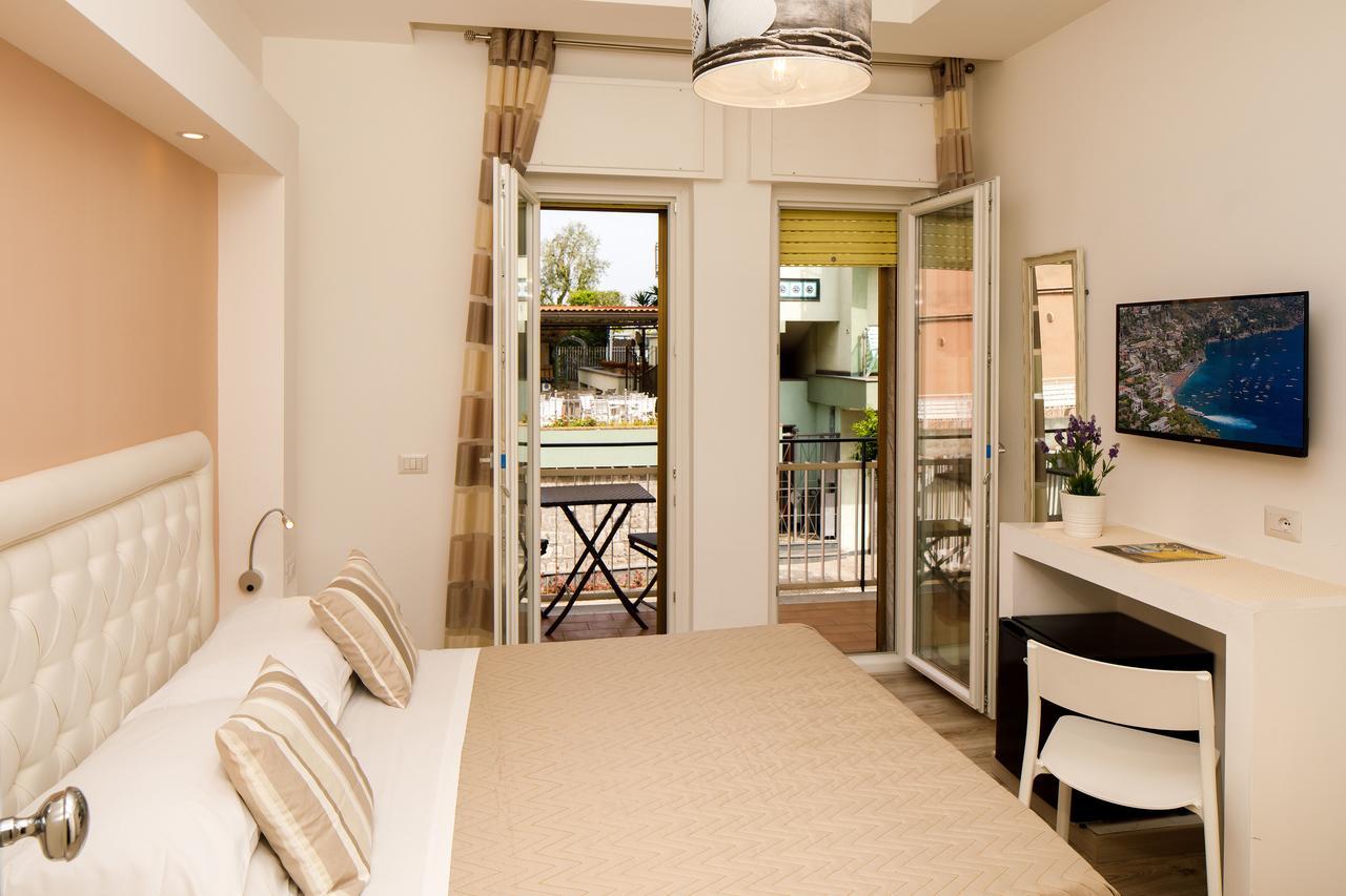 Sorrento Comfort Rooms Con Piscina Exterior foto